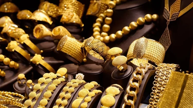image of gold-jewellery